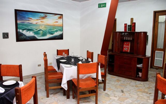 Hotel Suarel Center