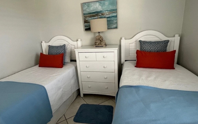 Pelican Beach 1414 2 Bedroom Condo by Pelican Beach Management