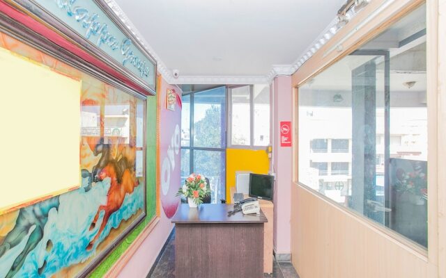 OYO 6889 Elite Deluxe Rooms