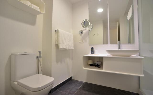 Plaza Mina Suites - Adults Recommended