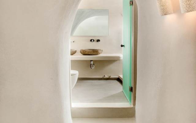 Antithesis Hotel