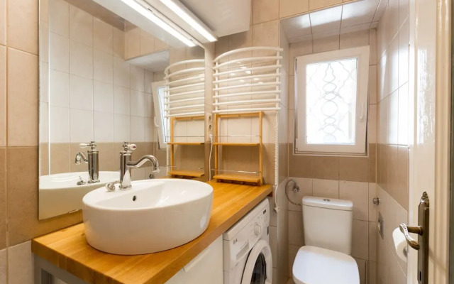 Vintage Style Apartment