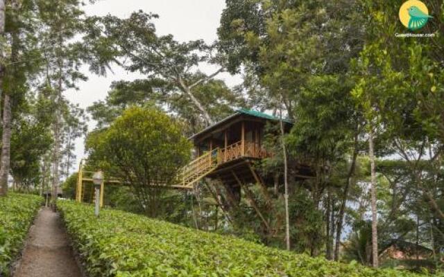 Treehouse with Wi-Fi in Munnar, by GuestHouser 10760