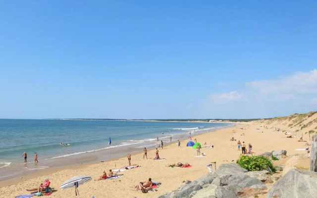 Holiday Home Les Brisans - TSM518