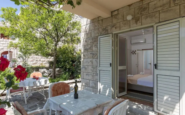 Begovic Guest House - One Bedroom Apartment