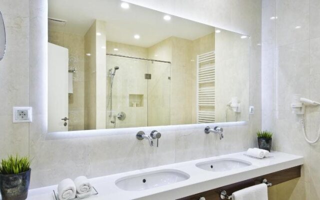 Adele Boutique Hotel