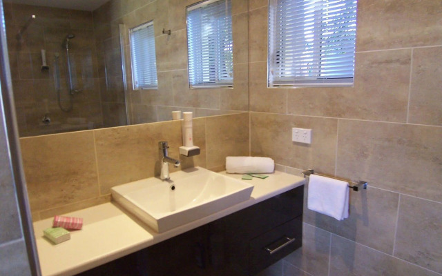 Pelican Point Tasmania