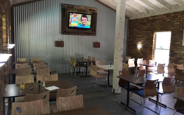 Coomera Motor Inn