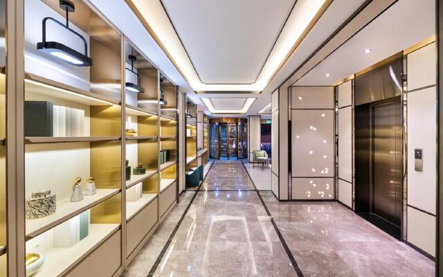 Crystal Orange Hotel  Wangfujing Street