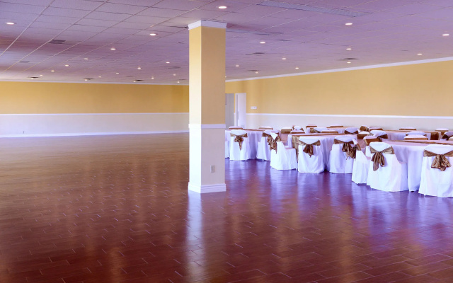 Express Inn & Suites