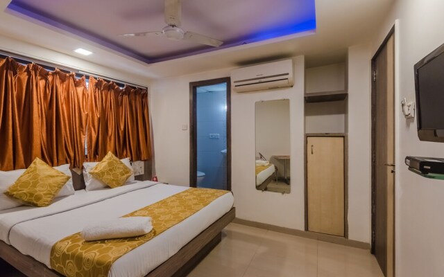 OYO 8311 Hotel Galaxy Residency