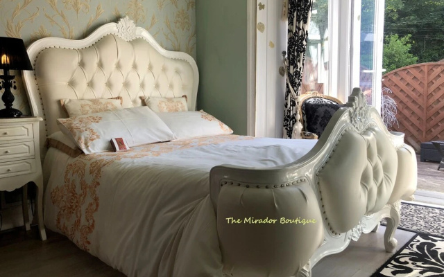 The Mirador Boutique Town House
