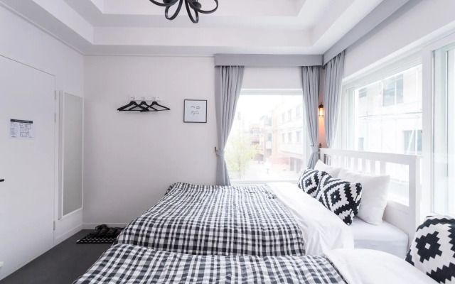 Mono House Hongdae 2