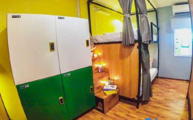 ZZZ Hostel - Don Mueang Airport