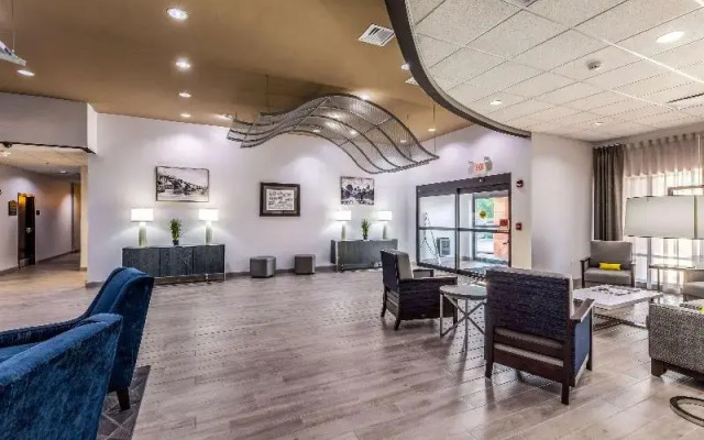 Holiday Inn Express & Suites Lexington by IHG