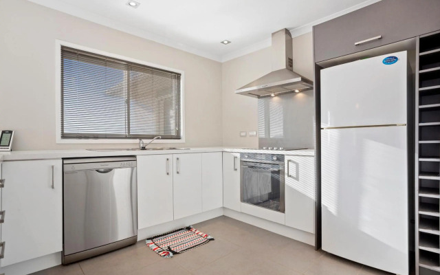 Waihi Beach Bliss - Waihi Beach Holiday Home