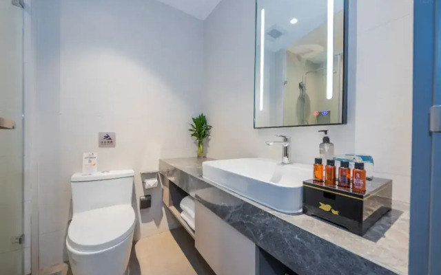 Home Inn Selected (Shanghai Lujiazui, Expo Center)