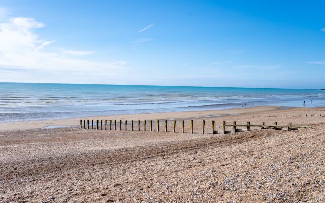Escape to Paradise at Pevensey Bay Holiday Park