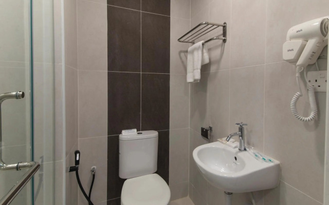 Hotel Signature International at Pudu