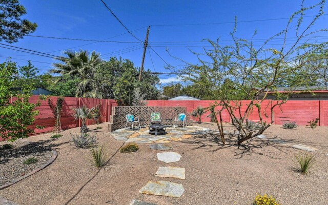 Vintage Las Vegas Oasis - 2.7 Miles to the Strip!