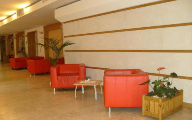 Emmaus Hotel