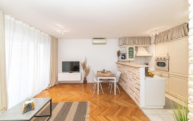 Beautiful Apartment in Split With Wifi and 1 Bedrooms