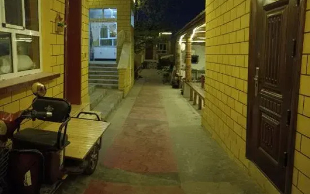 Tekes Winter Fruit Inn