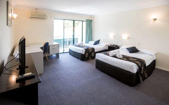 Comfort Hotel Pacific Cleveland