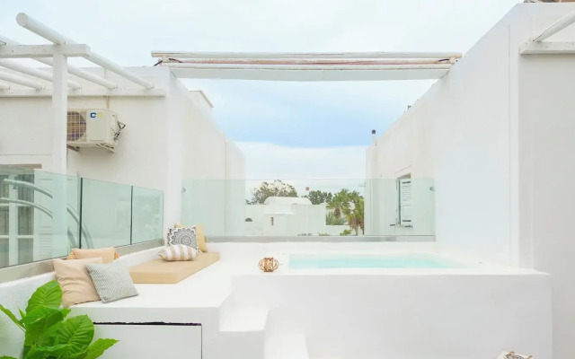 Loukas & Emma Eco Houses