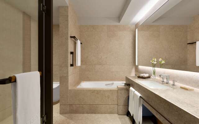 Kerry Hotel Hong Kong by Shangri-la