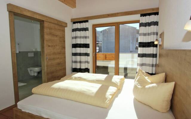 Relaxing Apartment for Families in Umhausen Near City Centre