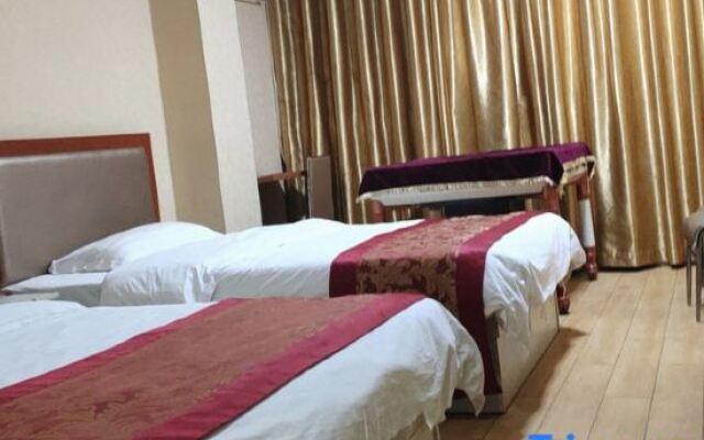 Qianchunchen Business Hotel