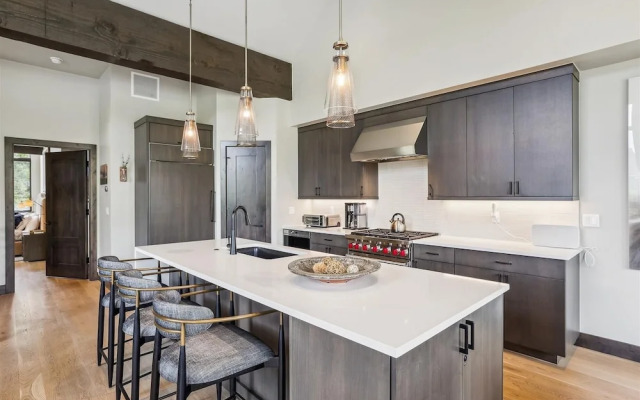 Chateau Breck 4 Bedroom Townhouse