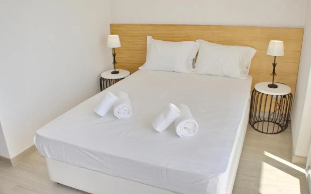 Top City Hostel & Suits