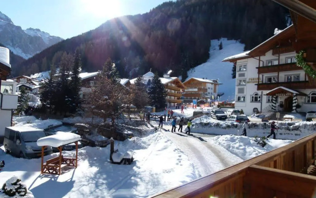 Chalet Elisabeth Dolomites Alpin&Charme
