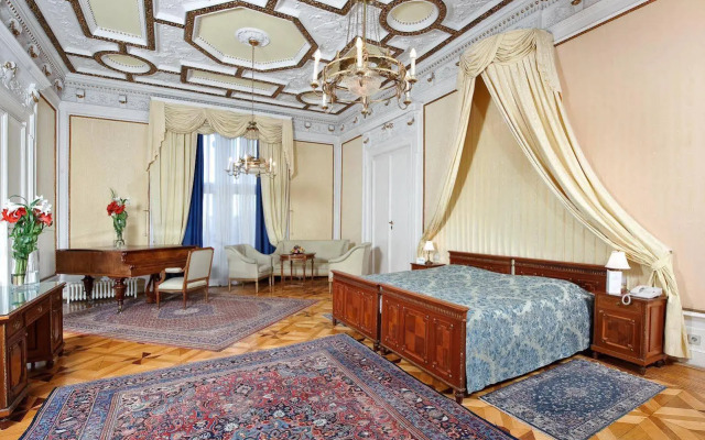 Hotel Regina