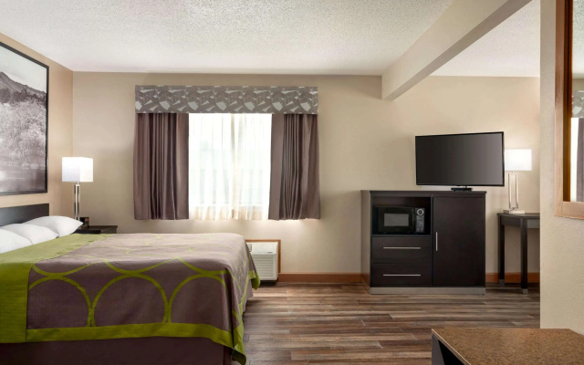 Super 8 by Wyndham Chillicothe