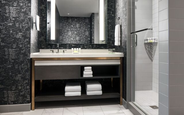 Le Meridien Houston Downtown