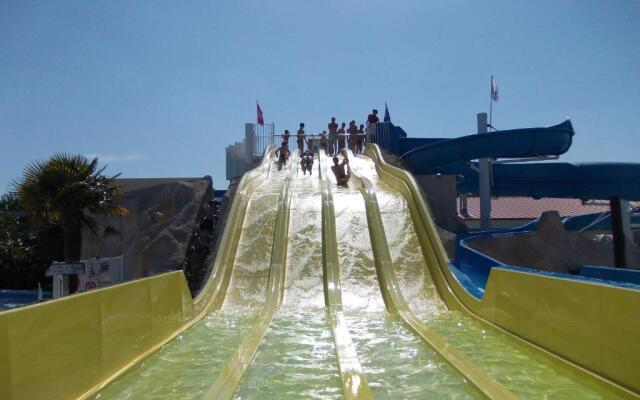 Village Vacances 4 etoiles LES MATHES AUX CHARMETTES