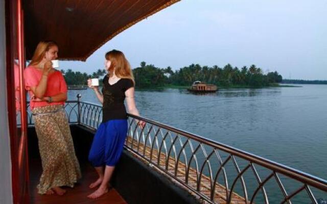 Dona House Boats at Alappuzha (Alleppey Backwaters)