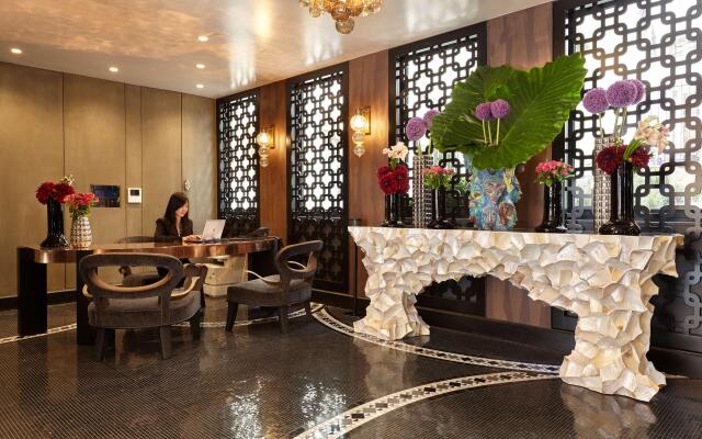 The One Alma Paris