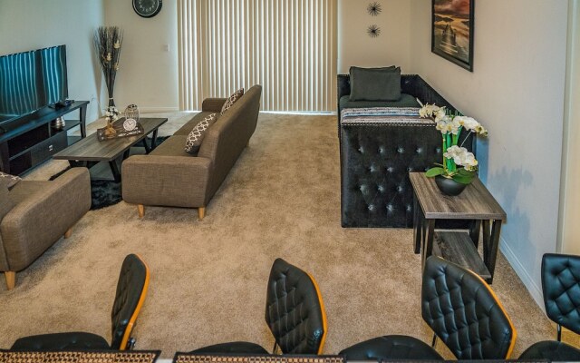 Luxury Stay by SB Suites
