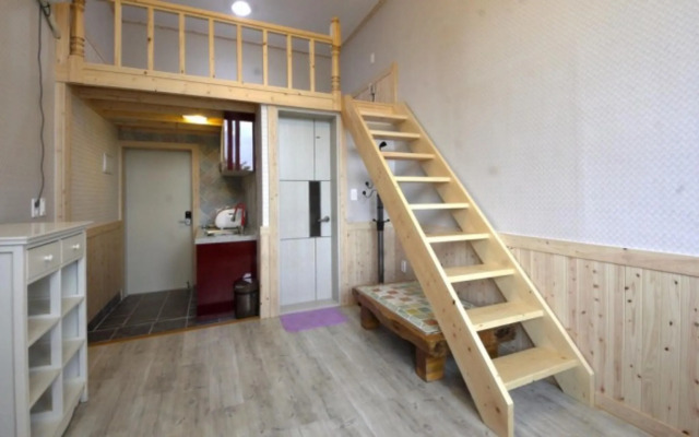 Suncheon Bay Reed Field Pension