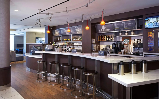 Courtyard by Marriott Los Angeles LAX/Century Boulevard