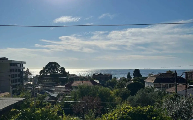 У Розы (Гагра)