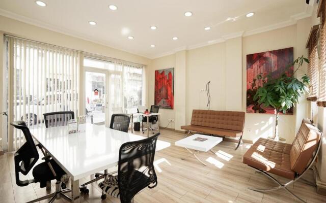 Taksim Neo Pera Suites