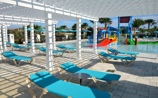 Windsor at Westside 8840