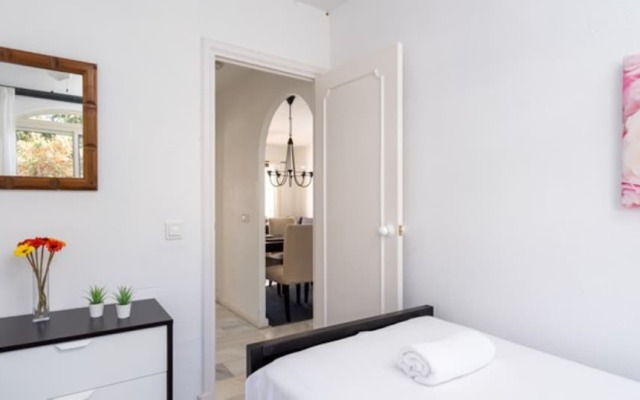 Apartment - 2 Bedrooms with Pool and WiFi - 107875