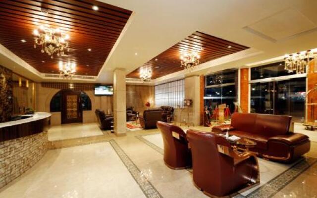 Hotel Park Residency