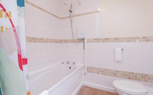 Superb 4 Double Bedroom House Lincoln